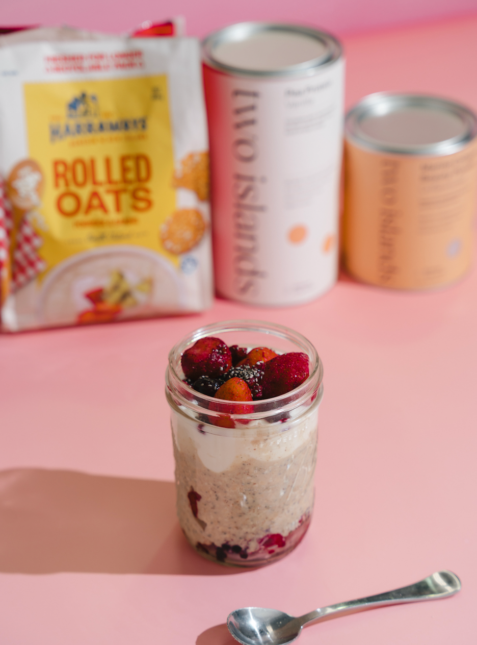 Vanilla & Berry Overnight Oats