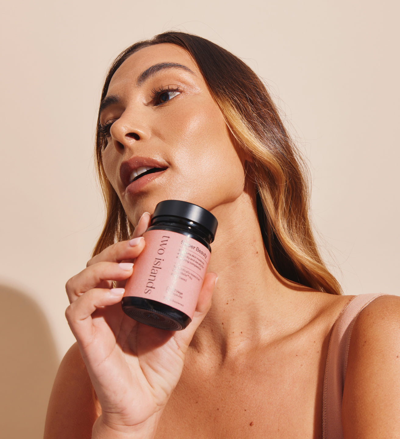 Super Beauty | With Hyaluronic Acid | Two Islands